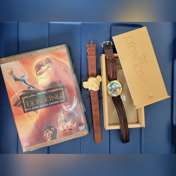 Lion king vintage watches with limited edition DVD set - Picture 1 of 4